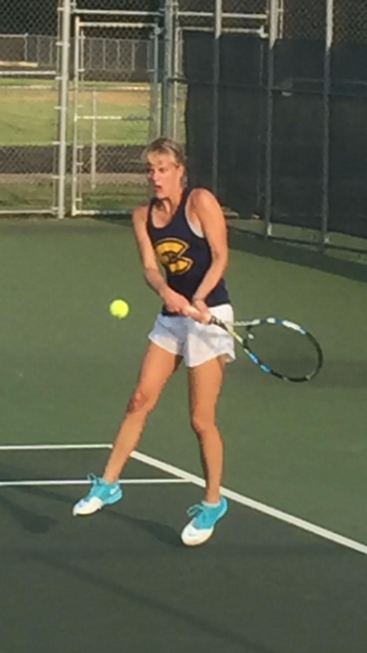 Blugolds Tennis sweeps competition in season-opener – The Spectator