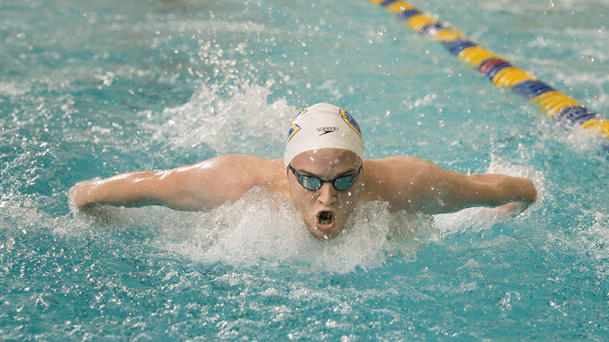 Swimming and diving makes a splash at Rochester Invite The Spectator